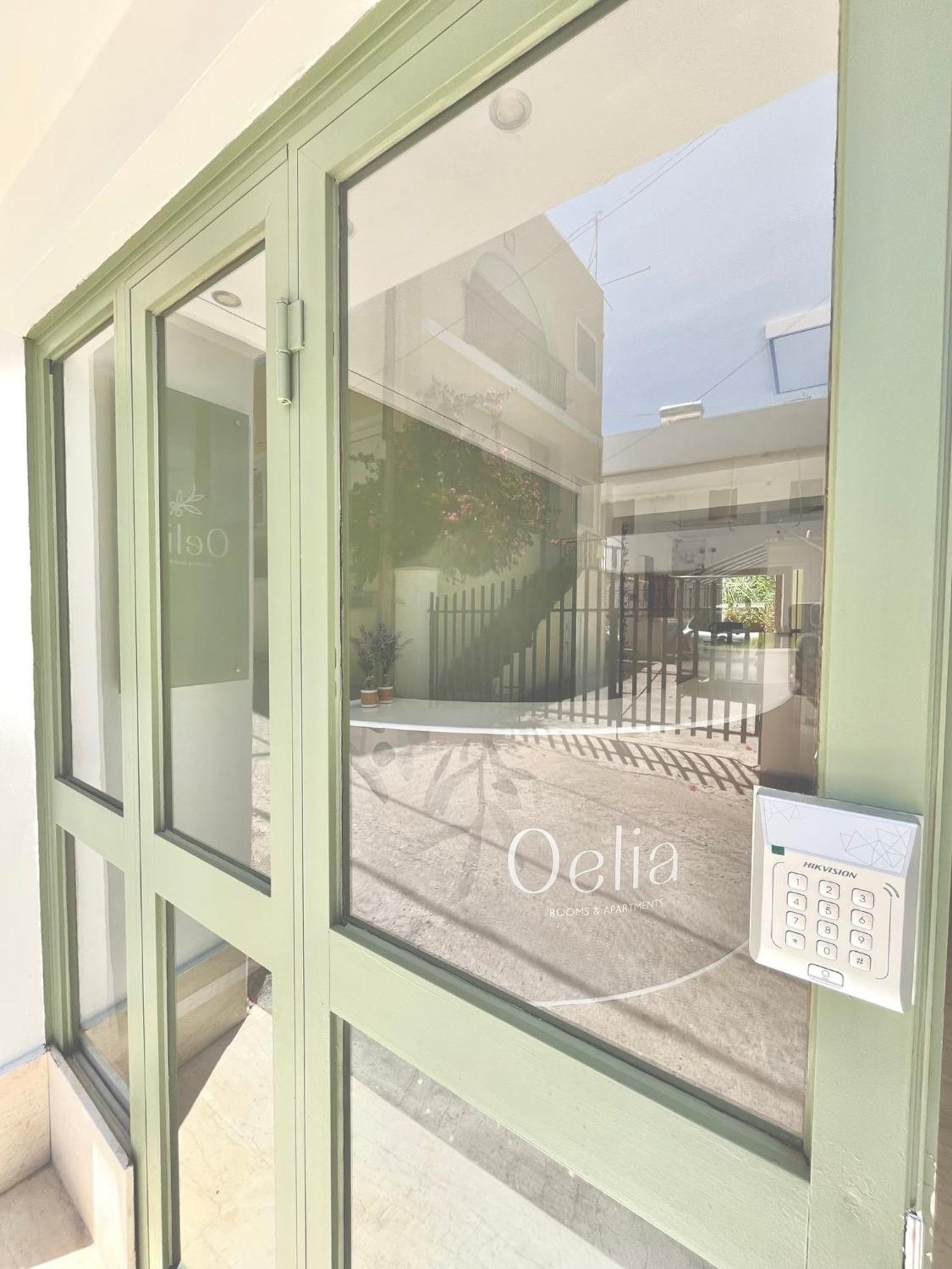 Oelia Rooms & Apartments Agia Marina  Buitenkant foto
