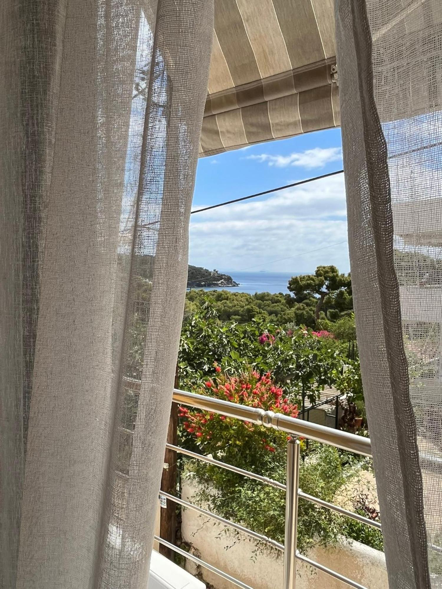 Oelia Rooms & Apartments Agia Marina  Buitenkant foto