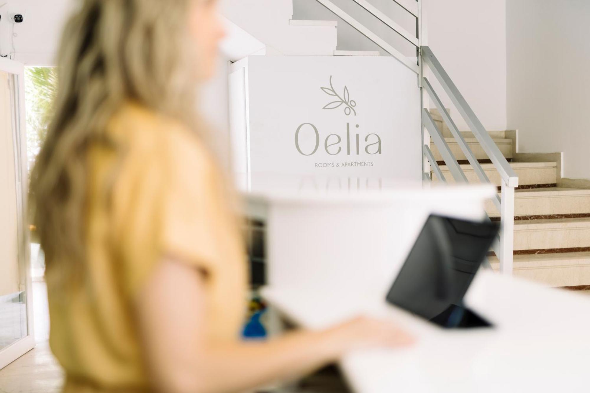 Oelia Rooms & Apartments Agia Marina  Buitenkant foto