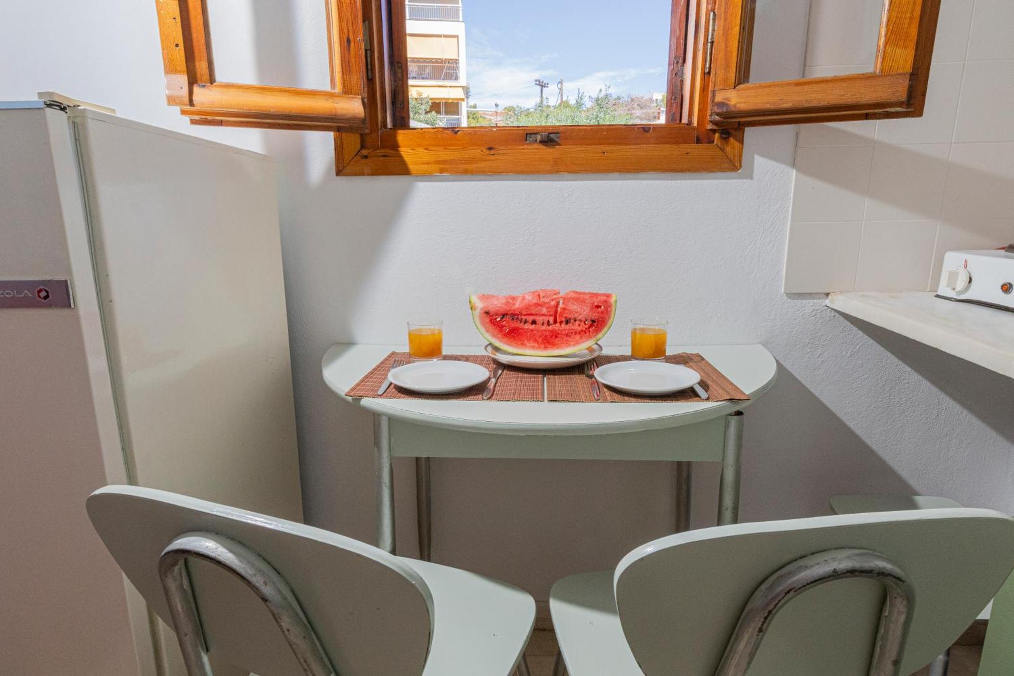 Oelia Rooms & Apartments Agia Marina  Buitenkant foto