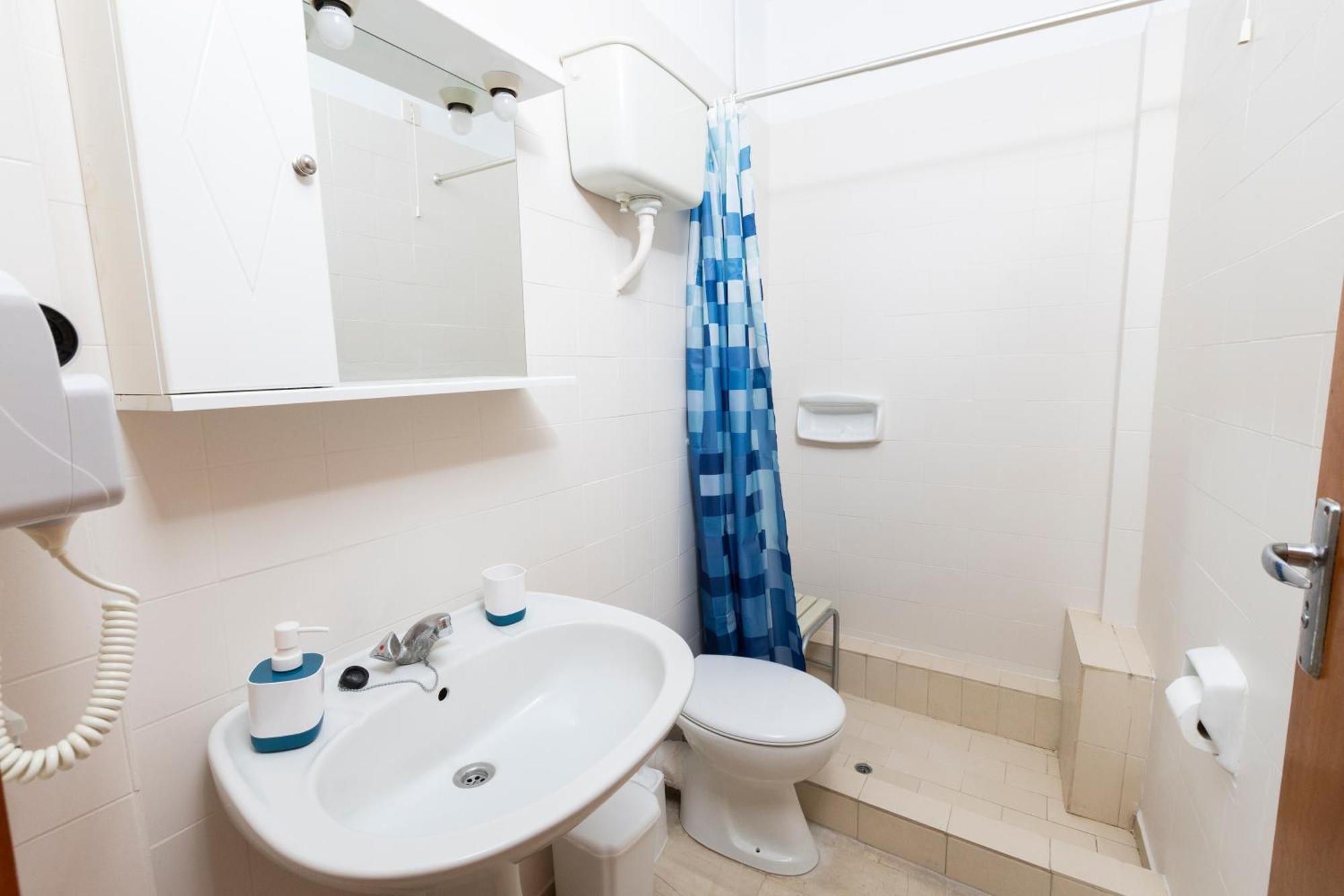 Oelia Rooms & Apartments Agia Marina  Buitenkant foto